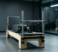 Reformer Pilates en Bois d'Érable avec Montants en Aluminium – Appareil Commercial pour Studio, Salle de Sport et Domicile – Équipement d'Exercice pour Entraînement Corporel et Renforcement du Core