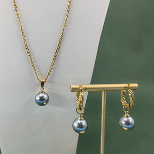 Set di <span class=keywords><strong>Collana</strong></span> e Orecchini Placcati Oro Stile Hawaiano Samoa Marshall Impermeabili e Resistenti allo Sbiadimento <span class=keywords><strong>con</strong></span> <span class=keywords><strong>Perle</strong></span> Hawaiane per Donne - Product Image 5