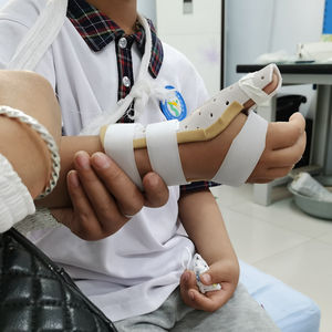 뇌졸중 환자 회복 치료 손 지지대를위한 의료 요법 부목 열가소성 부목 - Product Image 6