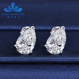 Pendientes de Diamantes Cultivados en Laboratorio con Corte Esmeralda, Certificados por IGI, HPHT CVD, Oro Sólido de 14k y 18k, 4 Puntas, 1, 2 y 3 Quilates - Product Image 4