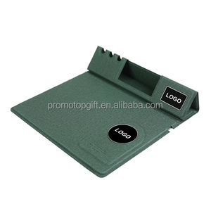 Promosyon Modern ofis Mouse Pad tedarikçiler özel PU deri kablosuz şarj Mouse Pad USB Hub kalem telefon tutucu kabartmalı baskı - Product Image 4
