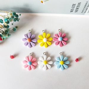 Kawaii Resin Little Daisy Sun Flower Charms pendenti per orecchini con decorazione fai da te portachiavi accessori per gioielli di moda - Product Image 2