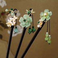 Nouvelle Épingle à Cheveux pour Femme de Style Chinois, Pendentif Gland Lotus Pond Moonlight, Ornement de Tête de Style Antique, Cheongsam Hanfu, en Bois Fait Main