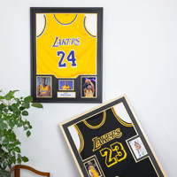 Cadre encastré noir pour maillot de sport en gros, avec passe-partout noir et plaque nominative à 3 emplacements, pour objets de collection sportifs, MOQ flexible, direct usine