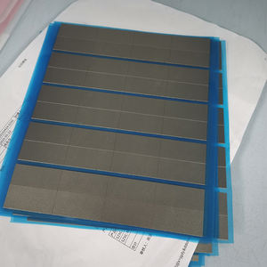 Tampone conduttivo termoconduttivo adesivo EMI schermatura materiali assorbenti ottimali per assorbire interferenze elettromagnetiche - Product Image 4