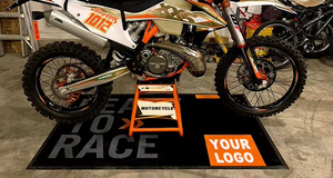 Tapis de sol en caoutchouc antidérapant résistant aux taches avec logo moto, design moderne à boucles, lavable, couleur personnalisée, logo sur mesure - Product Image 5