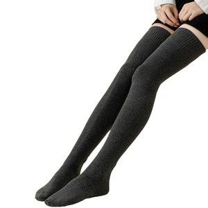 Chaussettes hautes unies pour femme, opaques et chaudes, longueur 65 cm, pour étudiantes et jeunes, collection automne-hiver - Product Image 2