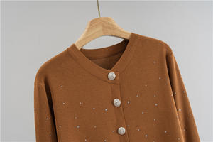 Conjunto de Moda Casual de Dos Piezas para Mujer, Otoño 2025, Nuevo Cárdigan de Punto con Degradado de Cielo Estrellado y Pedrería, Pantalones Anchos - Product Image 3