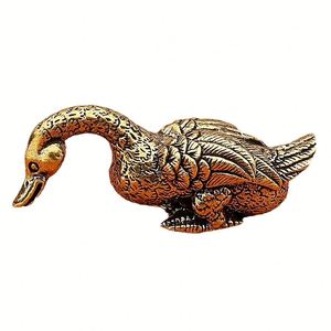 Ensemble de figurines de canards en laiton vintage - Ornement décoratif pour la maison en métal fait main - Product Image 5