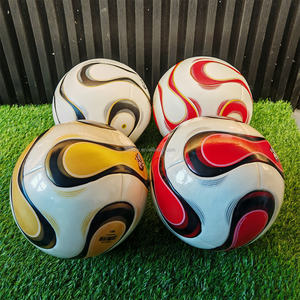 Футбольный мяч из искусственной кожи <span class=keywords><strong>5</strong></span> размеров с красочным принтом, Подарочный мяч для мероприятий и школьных тренировок - Product Image 4