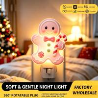 Veilleuse LED Mignon Homme en Pain d'Épices Rose, Lumière Décorative à Brancher, Décoration de Noël et de Fêtes pour la Maison, Cadeau Lumineux, Lampe en Gros