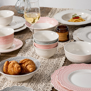 Service de vaisselle en céramique 2025 en dentelle française, bord floral en relief, bordure dorée, comprenant bol à soupe et bol à riz, kit de tasses pour la maison et la restauration, vente en gros - Product Image 5