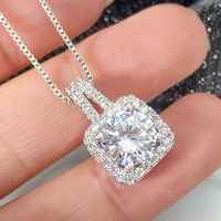 Collier pendentif en laiton transparent avec zircon en forme de cube de sucre, en alliage de cuivre, pour femme, élégant, tendance, plaqué platine, bijoux décontractés