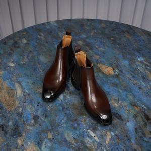 Bottes Chelsea en cuir Valentina style britannique, à bout pointu, à lacets, montantes, légères et antidérapantes, idéales pour les trajets professionnels. - Product Image 5