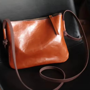 Petit sac à bandoulière en cuir Sac à bandoulière en cuir Sac à bandoulière en cuir marron Sac à main fait à la main - Product Image 1