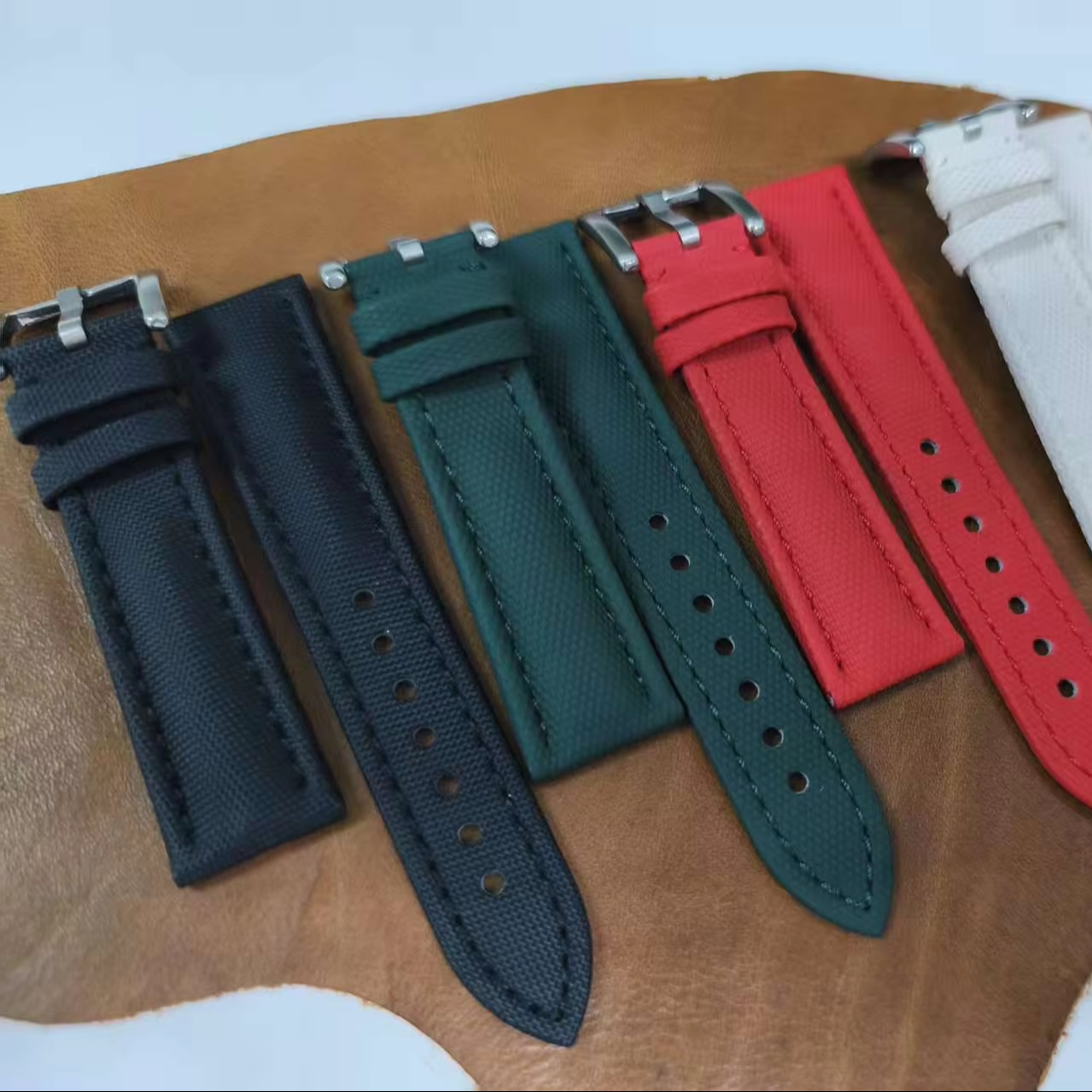 ODM And OEM designed multi color 18/20/22/24MM high round-filled quick release PU watch straps