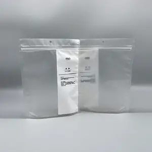Прозрачный пластиковый пакет на молнии