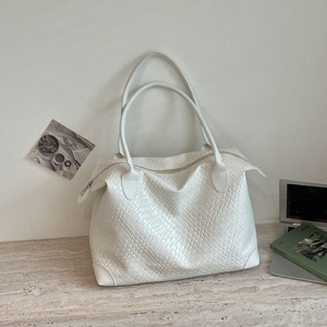 IStapromo Gifts Factory Wholesale Woven PU Leather Professional Solid Color Tote Bag Fashionable Versatile Shoulder Bag Women - Product Image 6