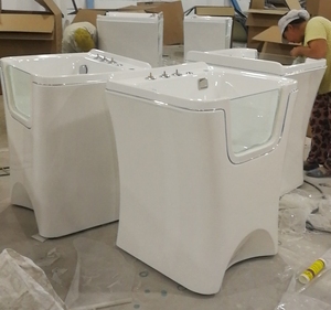 Bañera <span class=keywords><strong>de</strong></span> masaje <span class=keywords><strong>de</strong></span> hidromasaje acrílica independiente moderna, <span class=keywords><strong>precio</strong></span> <span class=keywords><strong>de</strong></span> fábrica para perros y mascotas, baño lechoso <span class=keywords><strong>de</strong></span> ozono para perros - Product Image 5