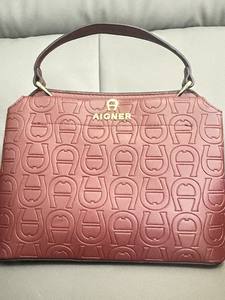 Bolso de Mano Estilo Retro Europeo y Americano 2025, Bolso de Hombro con Cadenas, Cierre de Cremallera, Correa Individual - Product Image 4