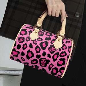 Mini <span class=keywords><strong>sac</strong></span> <span class=keywords><strong>beige</strong></span> Hello Kitty camouflage, <span class=keywords><strong>sac</strong></span> à bandoulière mignon, <span class=keywords><strong>sac</strong></span> à fermeture éclair, <span class=keywords><strong>sac</strong></span> portable pour <span class=keywords><strong>femme</strong></span>, <span class=keywords><strong>sac</strong></span> à main Kitty, <span class=keywords><strong>sac</strong></span> Boston - Product Image 3