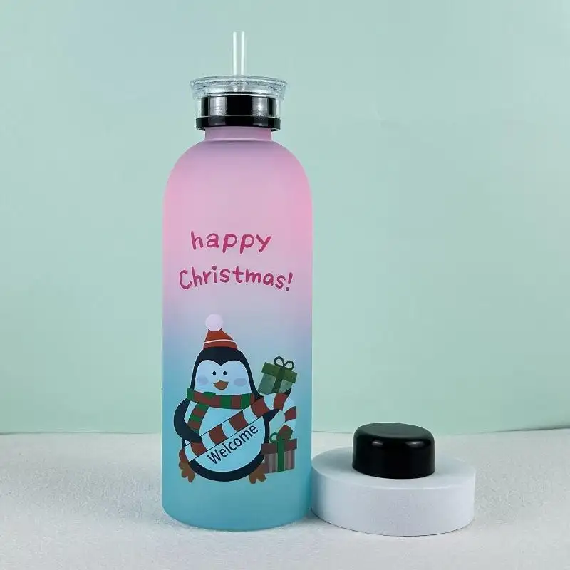 Plastik BPA ücretsiz su sürahisi 32oz motivasyon sevimli karikatür Panda plastik galon su şişesi ile hasır kapak için Fitness salonu spor