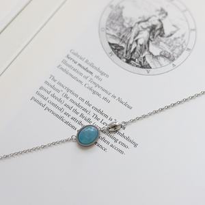 Collier en acier inoxydable ovale avec pierre de cristal bleue élégante et tendance 2025, cadeau pour femme - Product Image 3