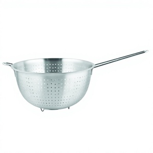 Passoire en acier inoxydable de qualité supérieure avec une poignée simple en fil de couleur argent et un design classique - Product Image 1