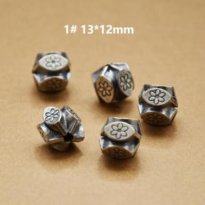 Perles torsadées porte-bonheur de formes variées, plaquées argent, pour la fabrication de bijoux - Product Image 2