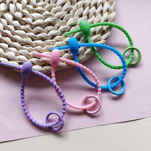 新款硅胶绳扣热销挂绳钥匙扣彩色自锁硅胶绳用于悬挂礼物毛绒公仔 - Product Image 5