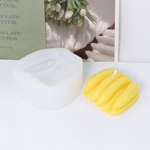 Molde de silicona para velas de plátano DIY, molde de jabón de yeso de plátano para hacer jabón, cuentas de aroma, <span class=keywords><strong>resina</strong></span> de vela colgante Freshie para coche - Product Image 4