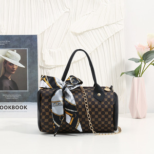 Güzel moda moda lady ucuz kadın güzel küçük yuvarlak PU çanta çin'de yapılan çapraz vücut çanta kadınlar için - Product Image 2