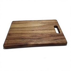 Vente en gros de planche à découper en bois élégante au design simple Finition naturelle Fer, bois et jute - Product Image 2
