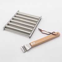Panier de cuisson pour hot-dogs en acier inoxydable MIXWARES avec poignée en bois, support à saucisses pour barbecue en plein air, outil de barbecue pour le camping