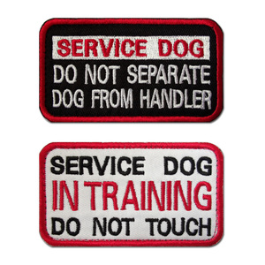 Parches Ecológicos de Tela Rosa para Perros de Servicio con Bordado de la Frase 'Detrás de Cada Mujer Exitosa Está Ella Mismo' para Mascotas - Product Image 1
