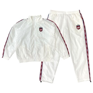 Tuta Sportiva in Nylon Personalizzata con Giacca con Zip, Leggera e Casual, Patchwork in Nylon, Giacca a Vento da Uomo, Abbigliamento Streetwear - Product Image 1