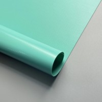 Rouleau de bâche PVC anti-fongique et résistant aux UV à prix compétitif, tissu PVC robuste 650 GSM pour la protection des empilages de soja et de maïs
