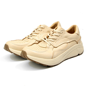 Zapatillas deportivas de cuero blanco roto, color liso, con cordones, estilo vintage - Product Image 5