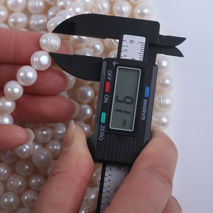 Venta al por mayor semiacabado 8-9mm/9-10mm perlas naturales <span class=keywords><strong>de</strong></span> <span class=keywords><strong>agua</strong></span> dulce cuentas <span class=keywords><strong>de</strong></span> patata perlas <span class=keywords><strong>de</strong></span> <span class=keywords><strong>agua</strong></span> dulce hebras sueltas para joyería 18cm - Product Image 6