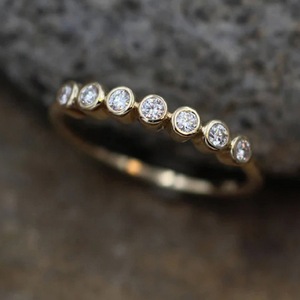 Anello Sottile Minimalista in Oro per Donne, Elegante Gioiello Rotondo per Fidanzamento, Matrimonio, Uso Quotidiano, Festa, Regalo - Product Image 2