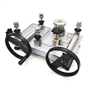 Pompe d'étalonnage hydraulique portable haute pression 250Mpa avec manomètre - Product Image 6