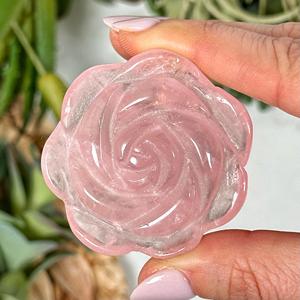 Venta al por Mayor de Artesanías de Cristal Naturales de Alta Calidad Talladas a Mano, Tallados de Flores de Cuarzo Rosa para Decoración y Regalos - Product Image 4