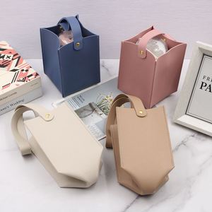 Portavasos Cuadrado de Cuero PU Personalizado con Correa de Transporte, Bolsa Portátil para Bebidas para Llevar, Uso en Exteriores - Product Image 2