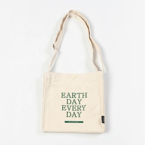 Bolso de lona portátil de un hombro para mujer, bolsa grande de ocio para estudiantes universitarios - Product Image 1