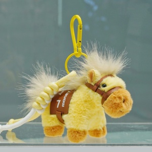 Portachiavi Peluche a Forma di Cavallo - Ciondolo per Borsa in Vari Colori, Adatto per Ragazze e Ragazzi Come Regalo Festivo - Product Image 1