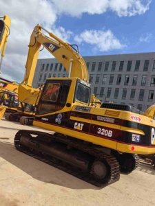 Excavatrice Caterpillar 320BL d'occasion, Japon, bon état, capacité 20 tonnes, vente à prix réduit, 320B 320C 320CL, moteur, boîte de vitesses, pompe - Product Image 6