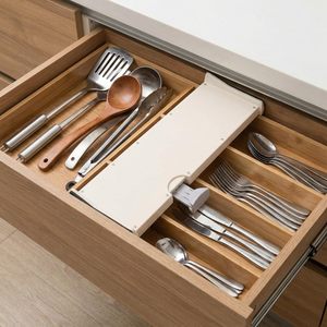 High Quality Expandable Dresser Drawer Organizers Divider Wholesale Hot Selling Adjustable Drawer Dividers Plastic Kitchen - Product Image 3