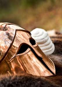 Casques grecs traditionnels de luxe polis, en acier fait main de qualité supérieure, pour la décoration intérieure, les événements culturels, les mariages et les expositions. - Product Image 3