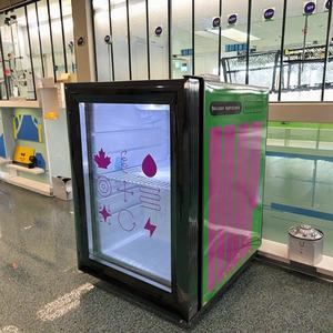 Réfrigérateur à boissons <span class=keywords><strong>noir</strong></span> compact à porte unique Mini congélateur Plateau de <span class=keywords><strong>table</strong></span> en verre à contrôle mécanique de la température à température unique - Product Image 1