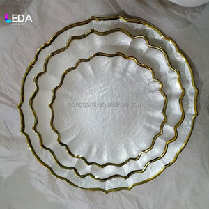 Assiette décorative en verre Leda élégante à bord doré en forme de coquille, 13 pouces, pour décoration de mariage - Product Image 4